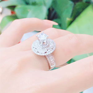 Nhẫn kim cương nữ vàng trắng 18K CH 1258