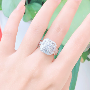 26 4 Nhẫn kim cương nữ vàng trắng 18K CH 1258