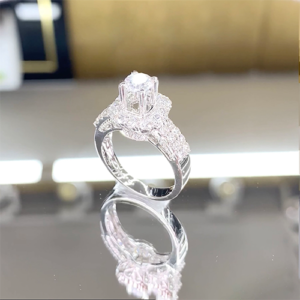 49 Nhẫn kim cương nữ vàng trắng 18K CH 3253