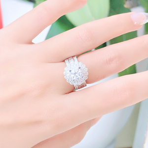 13 2 Nhẫn kim cương nữ vàng trắng 18K CH 0008