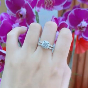 3 5 Nhẫn kim cương nữ vàng trắng 18K CH 0077