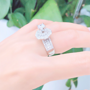 Nhẫn kim cương nữ vàng trắng 18K CH 0128