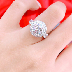 1 3 Nhẫn kim cương nữ vàng trắng 18K CH 0135