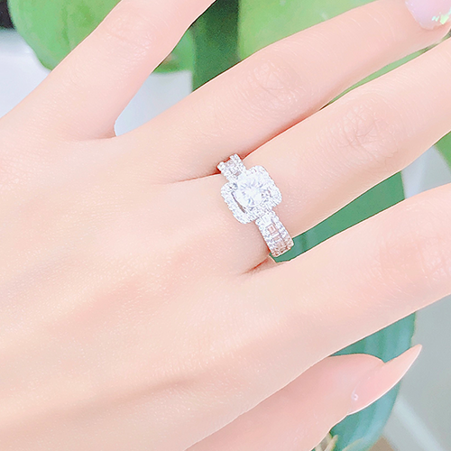 Nhẫn kim cương nữ vàng trắng 18K CH 0165