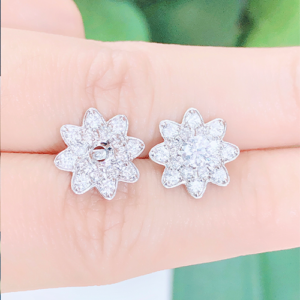 67 Hoa tai kim cương tự nhiên Flower Stud tôn lên vẻ đẹp người đeo BT: 0017