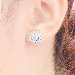 69 Bông tai kim cương vàng trắng 18K BT: 0016