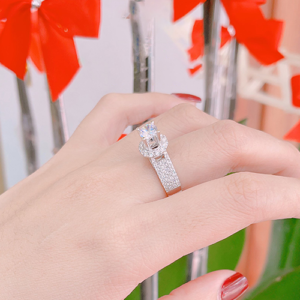 4 2 Nhẫn kim cương nữ vàng trắng 18K CH 0067