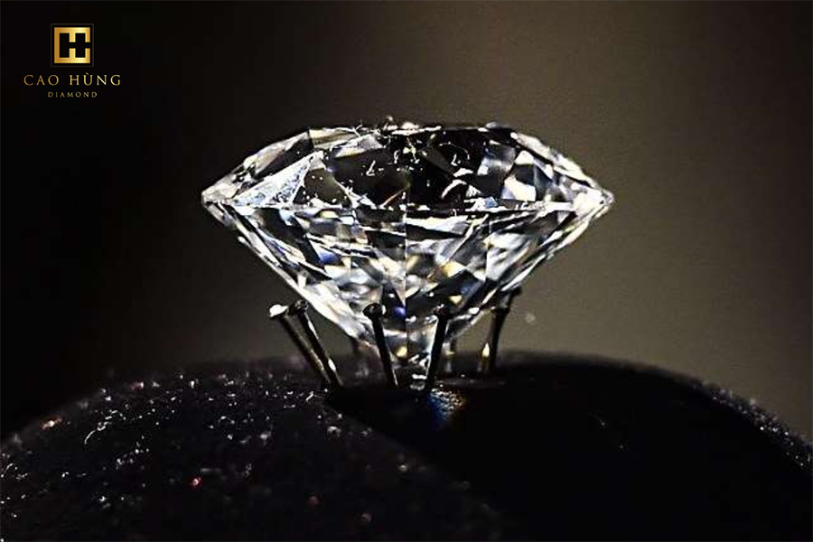 Hình dạng đặc thù của kim cương