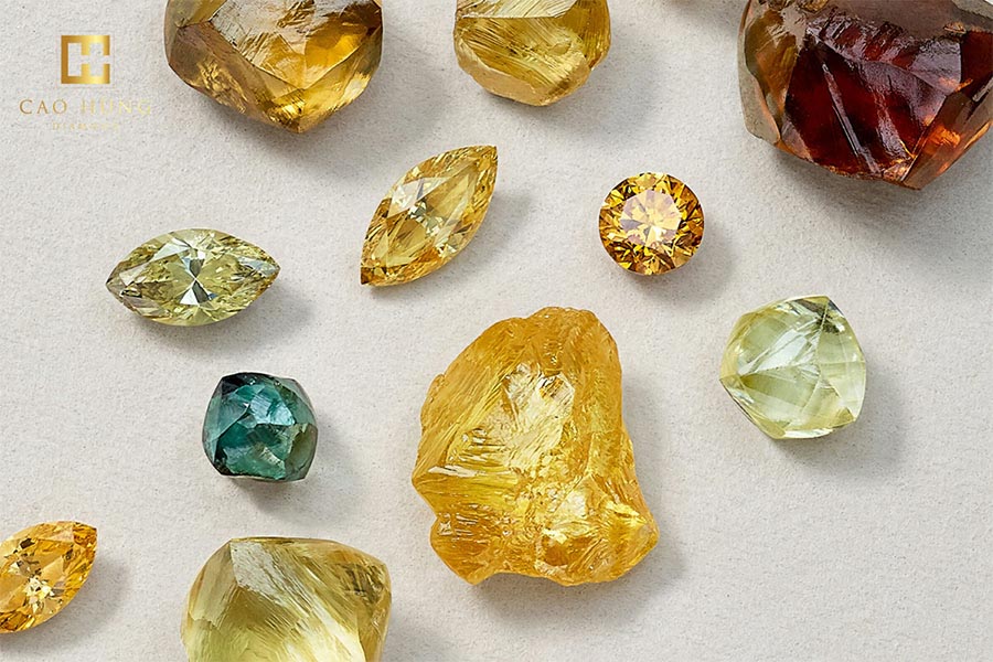 Kim cương là gì? 1 carat kim cương bằng bao nhiêu tiền?