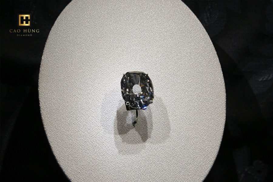 Wittelsbach-Graff Diamond Ring – 80 triệu đô-la