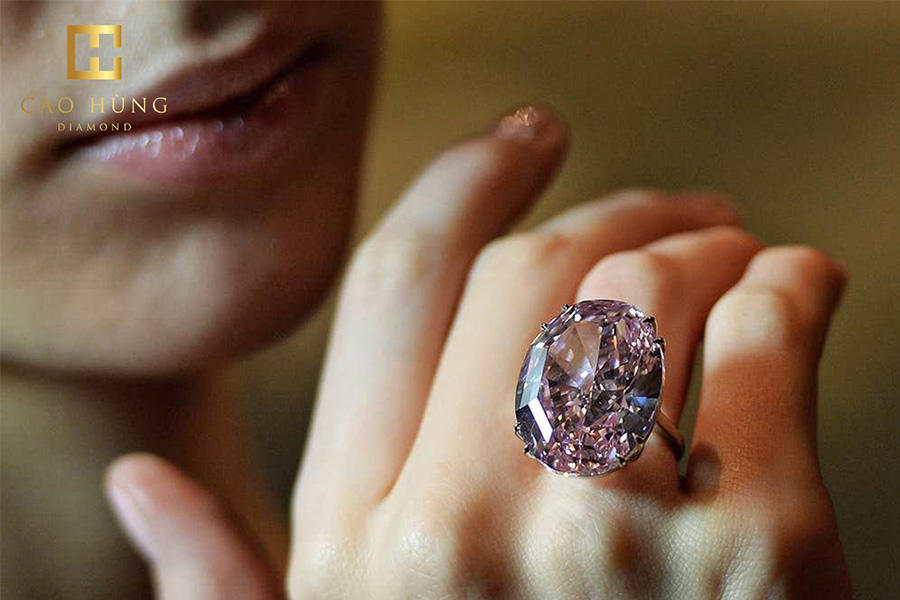 Pink Star Diamond Ring – 72 triệu đô la