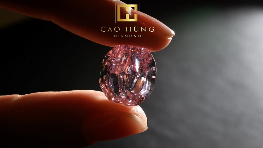 Số lượng kim cương màu, đặc biệt là màu hồng rất ít ỏi