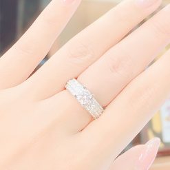 56.2001 Nhẫn Kim Cương Nữ Vàng Trắng 18K N 0106