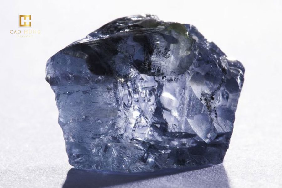 Đấu giá viên kim cương xanh quý hiếm ở Nam Phi