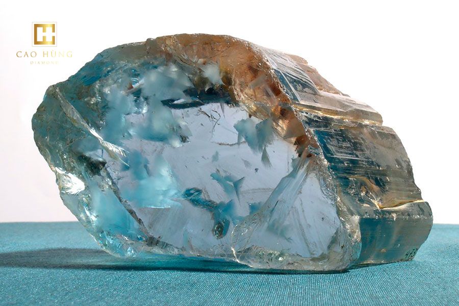 Mỏ kim cương ở Việt Nam - Mỏ đá Topaz