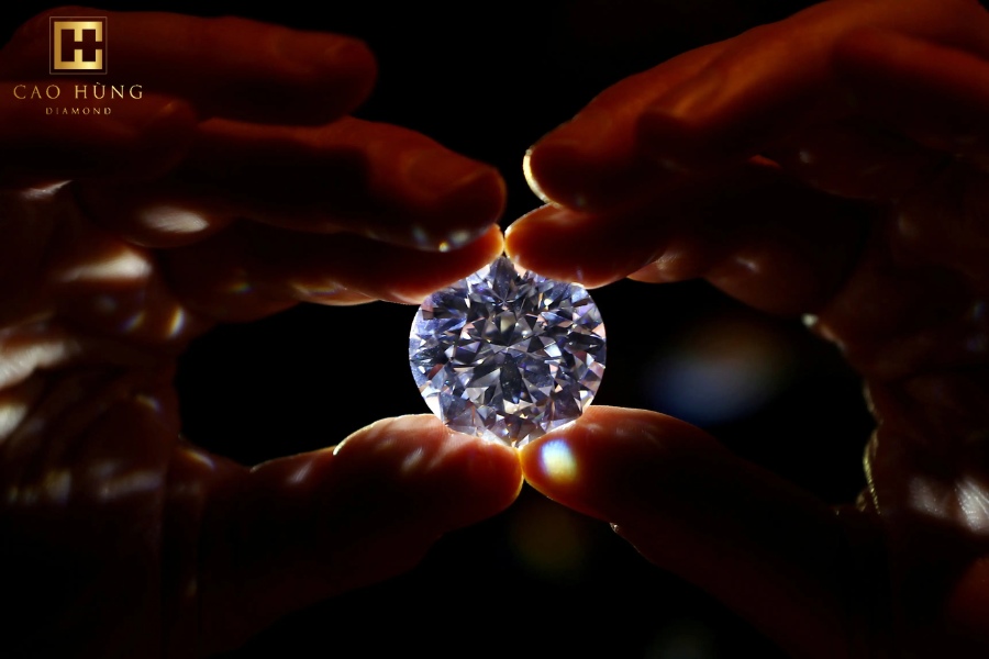 Trọng lượng của kim cương được tính bằng đơn vị carat
