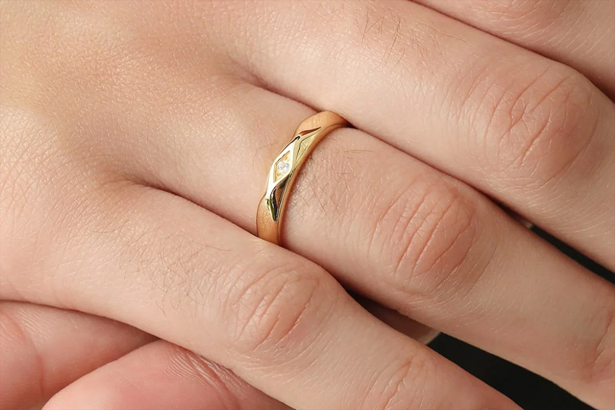 Thiết kế nhẫn đính hôn giá dưới 2 triệu bạc mạ vàng đẹp